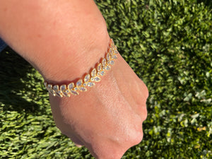Cubic zirconia leaf bracelet