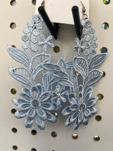 Load image into Gallery viewer, Lace earrings

