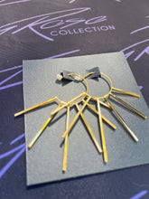Load image into Gallery viewer, Gold plated sun burst earrings
