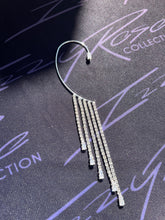 Load image into Gallery viewer, Kiss ear cuff
